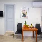 شقة Belly سبليت